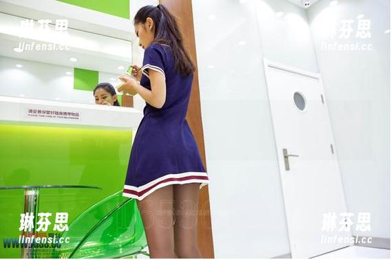 AISS爱丝(钻石版) - 嘘，松果儿和他的朋友在无圣光中双人写真，偷偷来一睹为快。