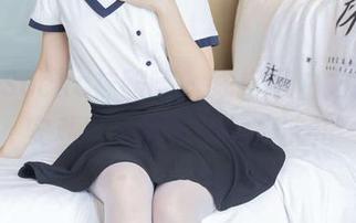 BoBoSocks袜啵啵 – 涂指甲油之余,小安私房写真里的猫咪洗礼