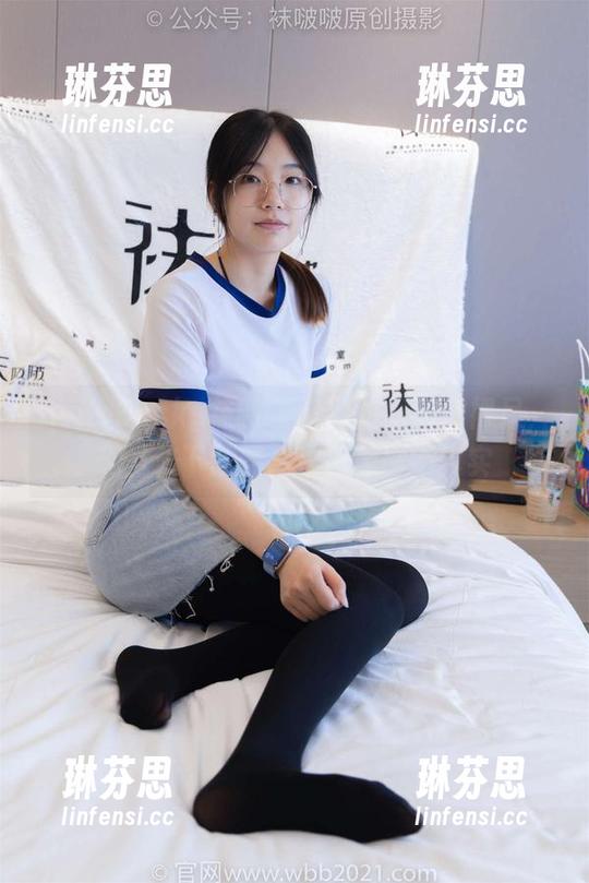 BoBoSocks袜啵啵-甜甜圈 BoBoSocks袜啵啵 - 甜甜圈放肆裸足,无圣光下的图片也能美得不真实