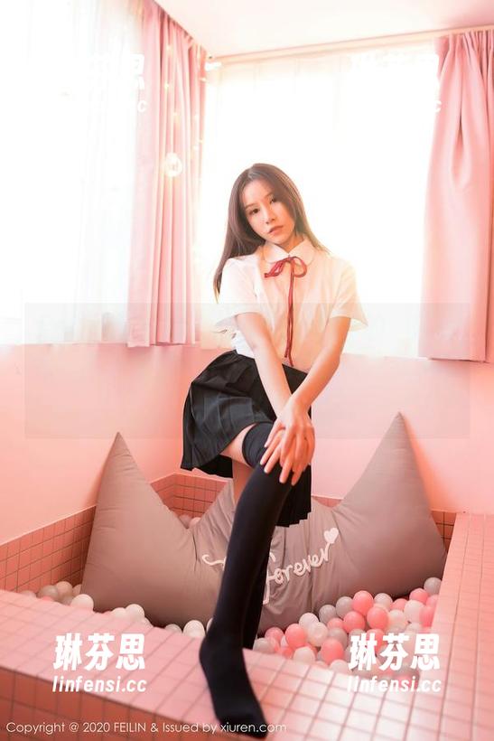 Feilin嗲囡囡 - 施忆佳KITTY的‘死库水’图集又添新作，看这更新的水花，快来瞧瞧！