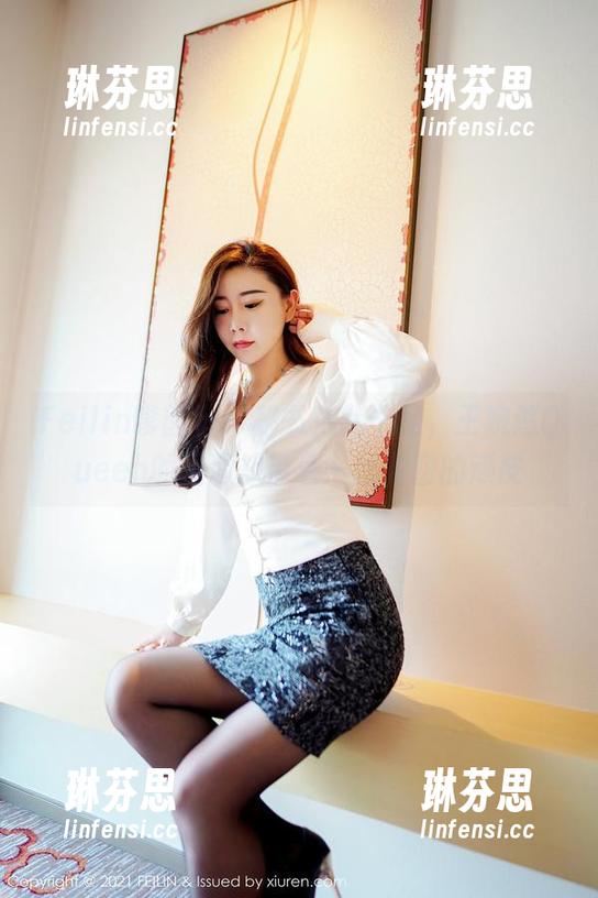 Feilin嗲囡囡 - 秘书范儿十足，王婉悠Queen的资源却带着一丝甜蜜的顽皮