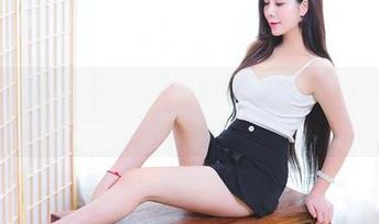 GIRLT果团网 – 这组私拍，松果儿和那些裤里丝，光影在调情的图片