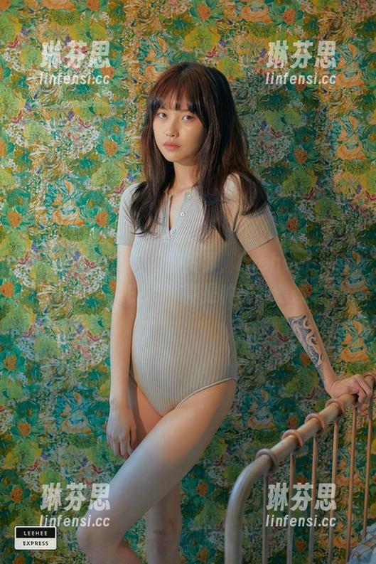 来看GMS(고말숙)的写真，LeeheeExpress–LEDG，真是种奇妙邂逅