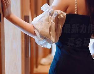 HuaYang花漾 – 小热巴最新力作：纯白套图，白得那么纯，真会玩！