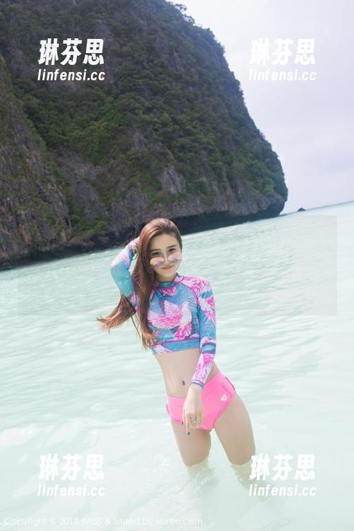 IMiss爱蜜社 - 在线关注Angela小热巴，她的白色美图，果然是一种“冰雪覆盖下的烈火”！