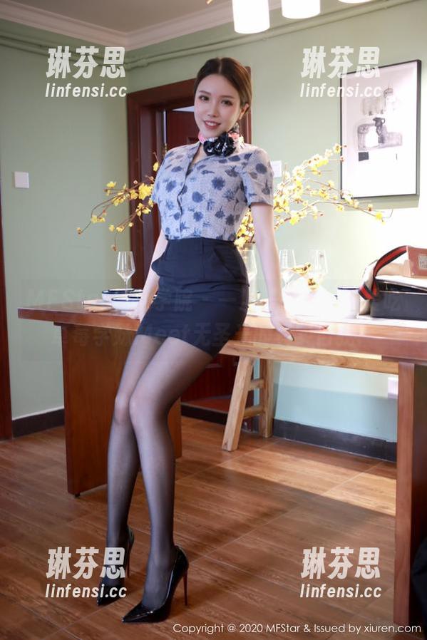 MFStar模范学院 - 一波美图，汐汐爱吃草莓学妹Meet无圣光的真实自我！