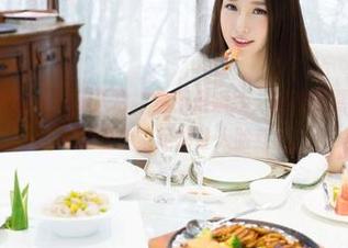 MiStar魅妍社 – 一步入白，虽不是婚纱，但陈嘉嘉Tiffany的美图合集足够让人脸红