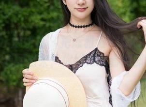 MiStar魅妍社 – 把陈雅漫VICKY的吊带资源翻出来，你绝对想看的那种