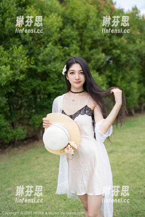 MiStar魅妍社 - 把陈雅漫VICKY的吊带资源翻出来，你绝对想看的那种