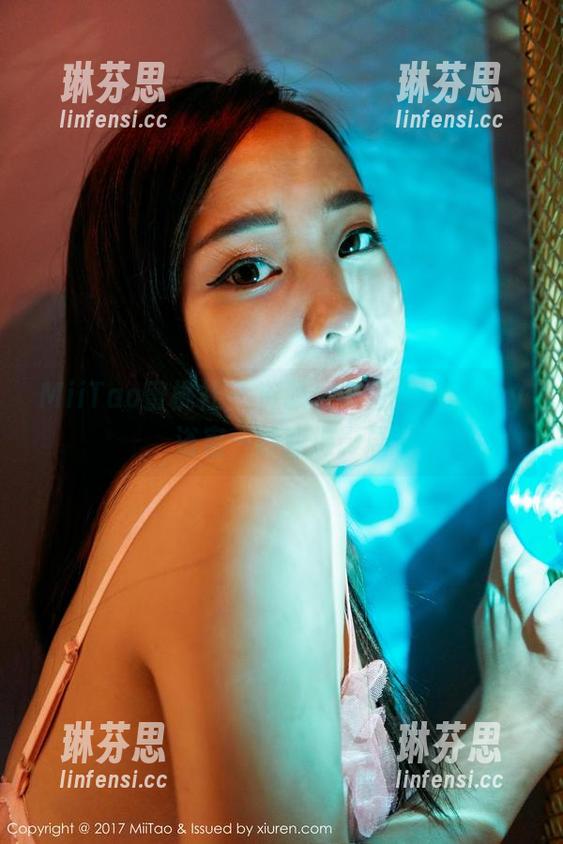 MiiTao蜜桃社 - 资源太丰富，琉璃lily浴室一秒变摄影展