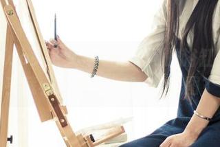 TouTiao头条女神 – 洛洛可的浴缸里，似乎藏着点不为人知…的美图？
