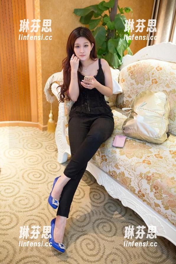 TuiGirl推女郎 - 胡允儿和她的丝袜原图，我的脑海里冒出了无数个画面...