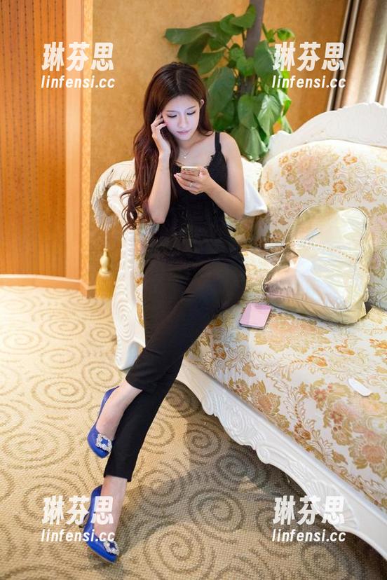 TuiGirl推女郎 - 这组赵惟依的泳装图片，精选到让人忍不住多看几眼，哎呀。