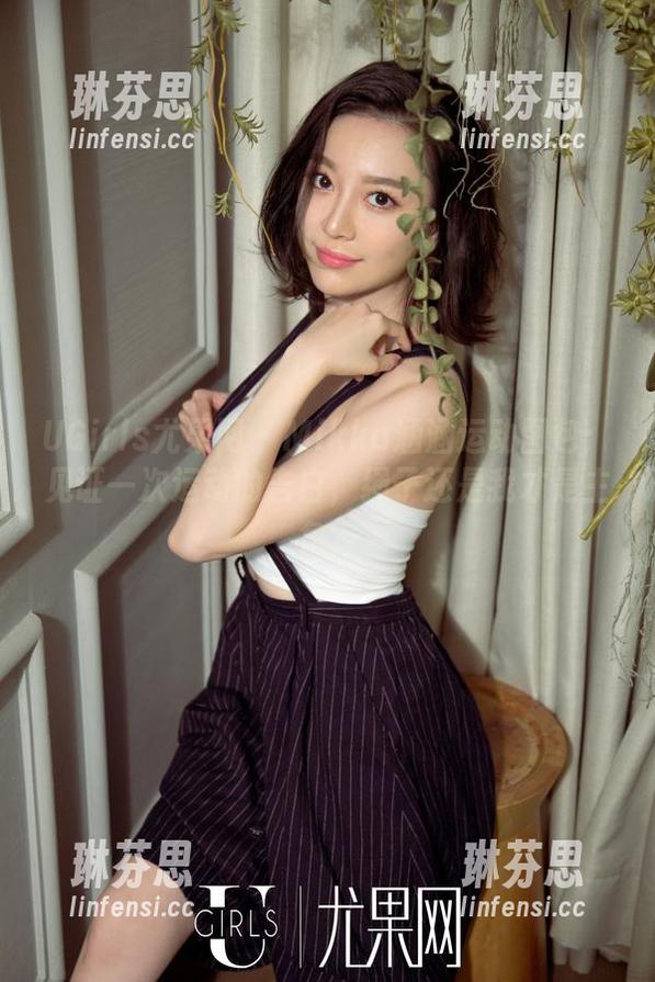UGirls尤果网 - Mikka涵涵运动图包：见证一次运动的告白，绳子还是我才是主角？