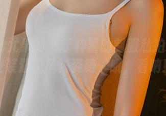 UGirls尤果网 – 于梓馨的制服私拍：当职业装遇见风骚姿势，哦，看呐！