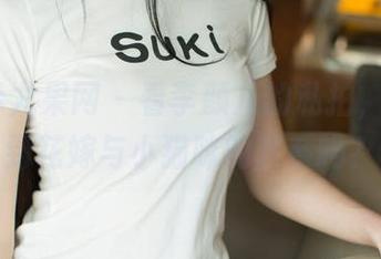 UGirls尤果网 – 看李颜儿的私拍，你能找到花嫁与小猫咪的联系吗？