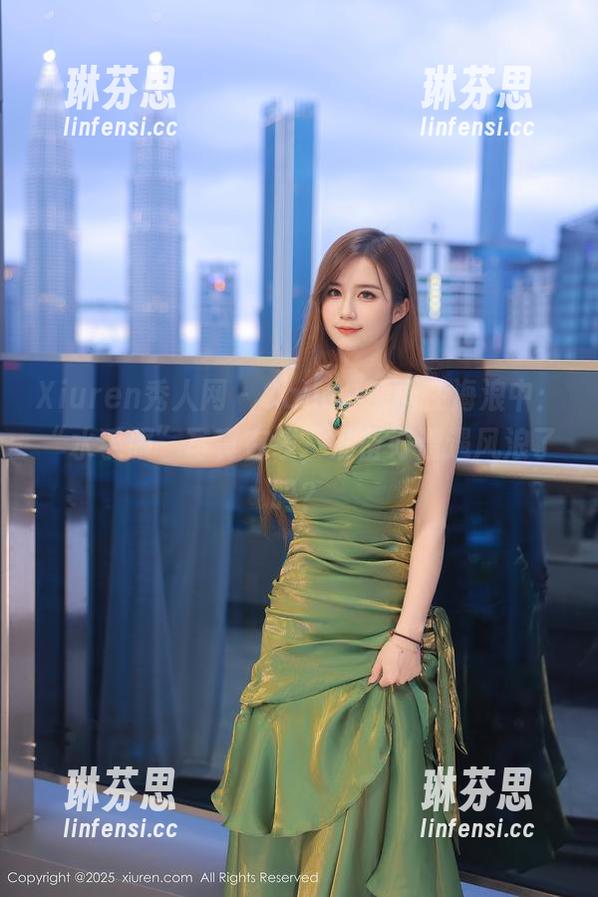 Xiuren秀人网 - Candy糖糖在海浪中：“水手服”写真在线，准备好遭遇风浪了吗？