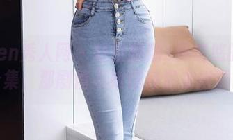 Xiuren秀人网 – 轻松翻翻z杯悠悠的美图合集，那剧情不如这身姿来得重要