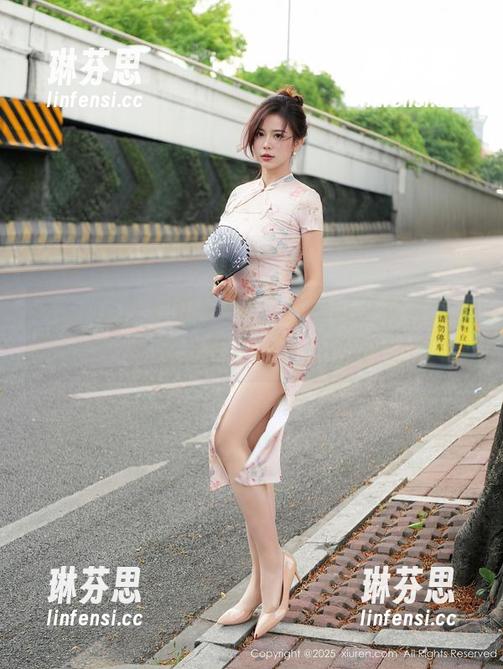 Xiuren秀人网 - z杯悠悠居家真有其难，高清分享他的逆袭秘笈