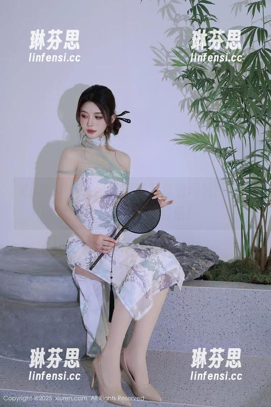 Xiuren秀人网 - 最新写真秀网袜？不，徐cake是在秀自信！