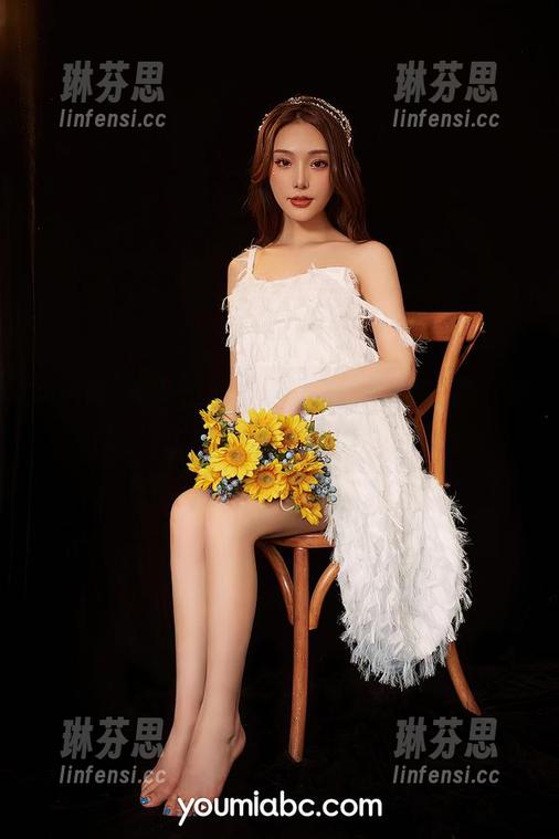 YouMi尤蜜荟 - 合法萝莉的棉袜写真，是真正的温柔袭来又似乎不太安全