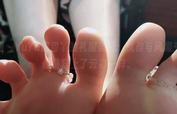 微密圈 – YuYu超甜丫的礼服美图：优雅与风趣交错，像是穿上了云彩一样。