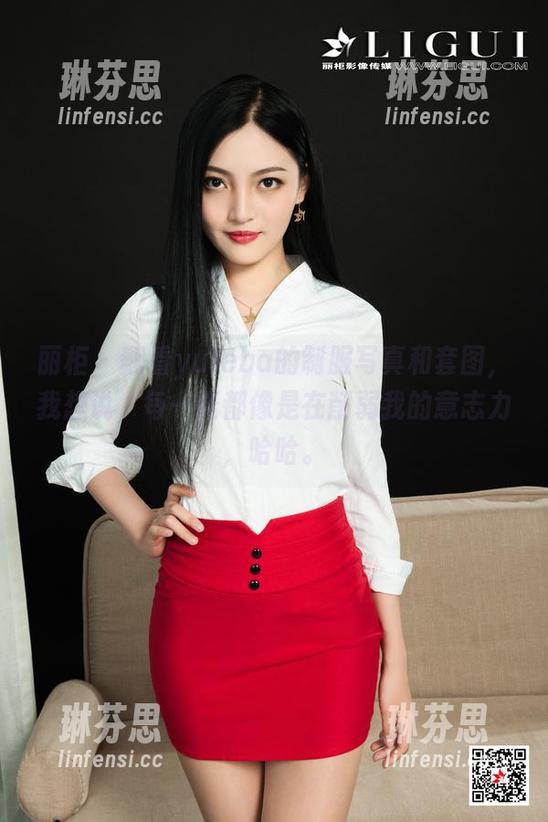 丽柜 - 翻看yuleba的制服写真和套图，我想说，每一张都像是在削弱我的意志力，哈哈。