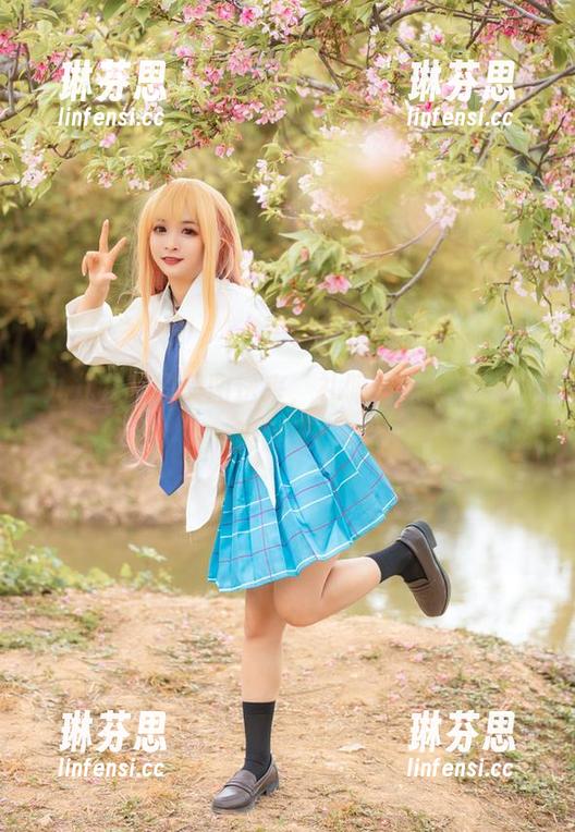 九九八吖的美图送来，礼服当然要免费，爽翻天！