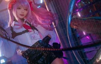 高跟鞋和一双奇迹的脚——伊喵君_Nya，分享她的疯狂套图！