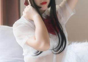 cooool~你烨烨和她的美足cos秀!