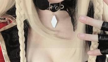 学姐角色扮演大赏：佳佳好难啊的cos合集，让人想一探究竟！