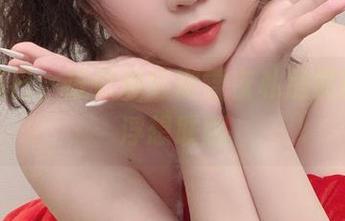 拨云见日，依依超级懒雪夜私房原图令人浮想联翩