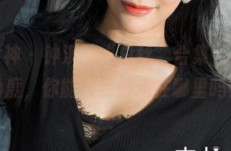 克拉女神 – 钟淇的“白丝”合集，不同的角度，你能猜到重点在哪里吗？