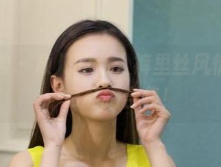 克拉女神 – 颖儿的私人裤里丝风情，来扫一扫私拍合集！
