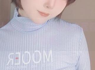 名濑弥七的制服图片，精选中藏着的一点小雅痞。