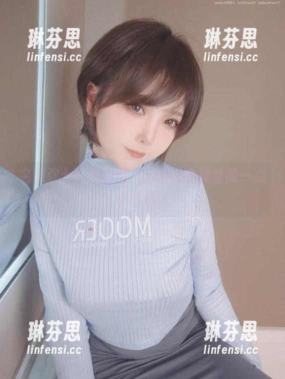 名濑弥七的制服图片，精选中藏着的一点小雅痞。