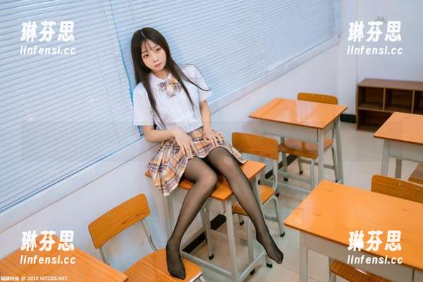 慢慢爱上喵糖映画：女仆的私拍趣味，套图绝对不会让你失望。