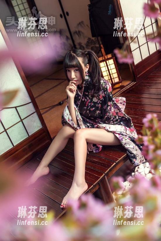 头条女神 - 来吧，下载易阳的死库水全集，如何把水玩出花样，这是个问题…