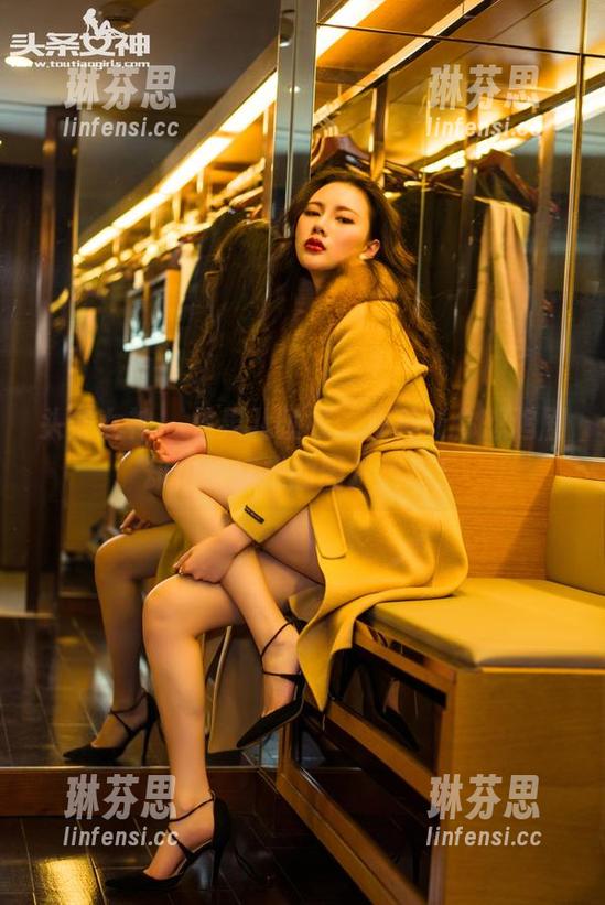 头条女神 - 松果儿睡衣，那种让你想追剧却怕被打扰的图片表现！