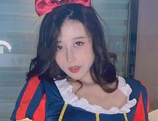 奈汐酱Nice的睡衣写真在家无所事事的最佳证明，哈哈！别怠慢更新！