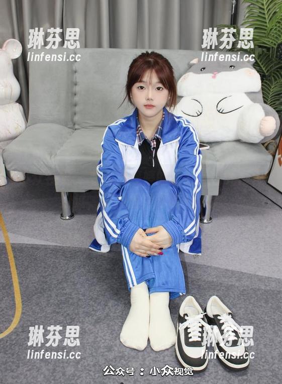 小众视觉 - 私房里婷婷的天台，目光慢慢滑过，确实值得再瞧一瞧。