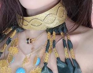 小小奶瓶儿与黑色的约会，图包里总是让人意外的瞬间。