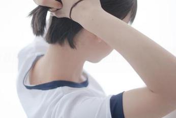 少女秩序 – 《海边》在线：小鱼的美丽与海浪的低吟