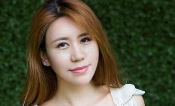 尤物馆 – 兔子Nina的泳池，这定制的空气都透着异样的清凉。