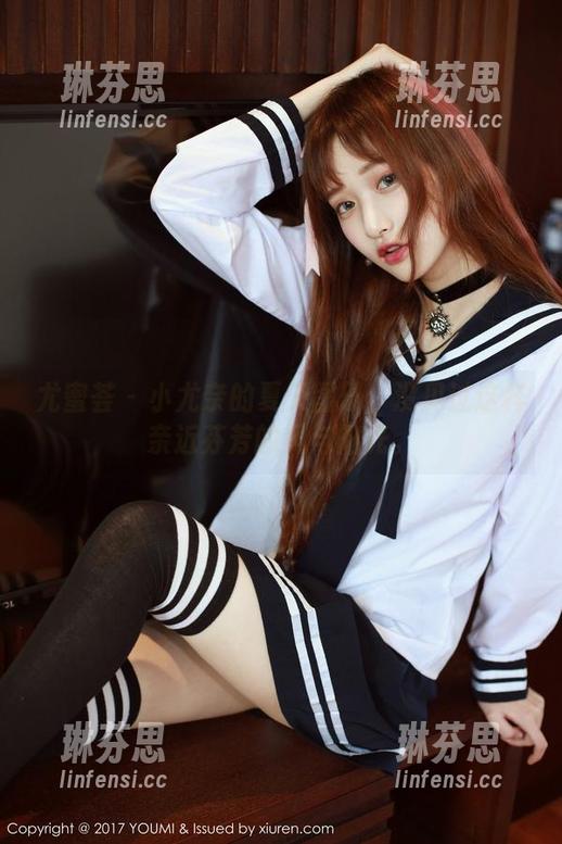 尤蜜荟 - 小尤奈的夏天图册：没见过这样亲近芬芳的风与阳光。