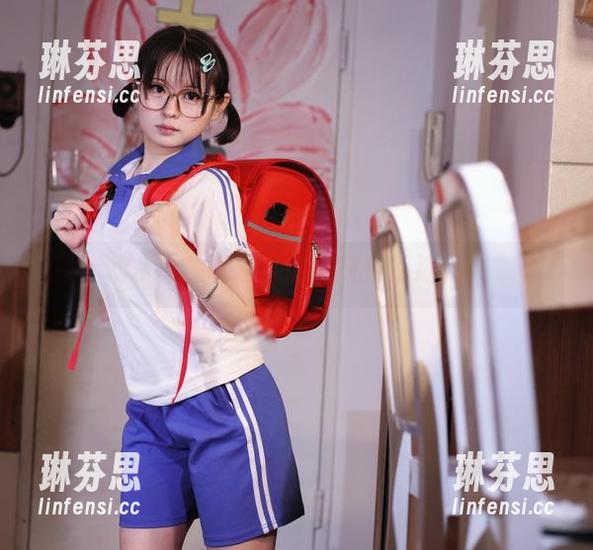 幼水铃衣在线，御姐风范很迷人！