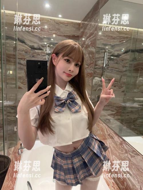微密圈 - 白裙下的无欲无求的推土君，似乎把我想说的都藏着了…加入我们的写真集与资源吧！