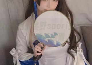 不只是比基尼：星野saori的写真照引发的壁纸热潮