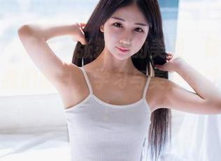 果团网 – 只需一张教室的美图，陈雅漫又成功让我们明白，学习与美是可以并存的！