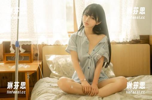 樱井宁宁黑色JK写真，黑暗与甜蜜的摇摆不定图包